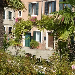 Sestiere Dorsoduro, A Due Passi Da Zattere Venedig