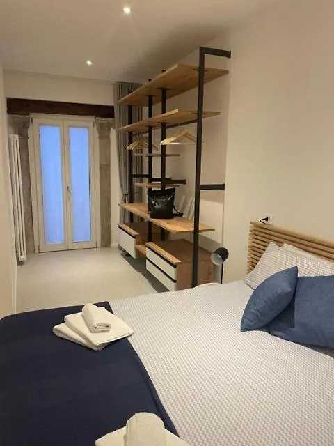 Due Colonne Apartment Venice 0*,  Italy